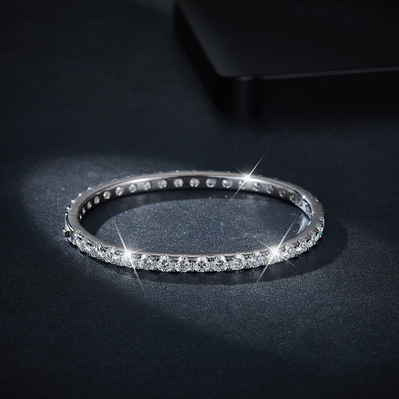 Full Circle 4mm Round D Color Moissanite Bracelet Unisex S925 Silver Gold Plated
