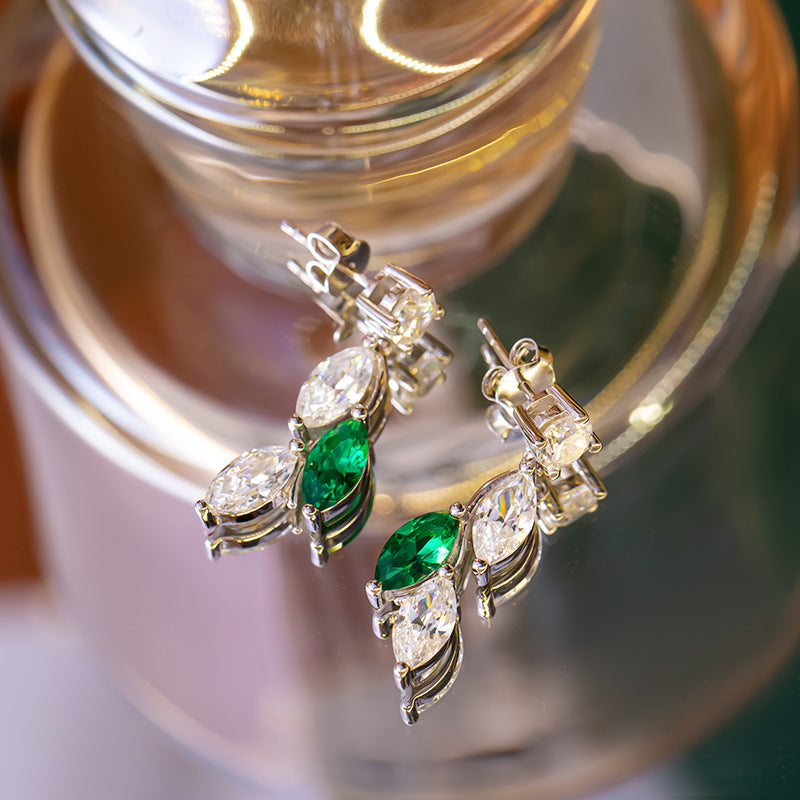 New Small Fresh 4.5*9mm Marquise Leaf Earrings S925 Silver Inlaid Nurture Emerald Stud Earrings