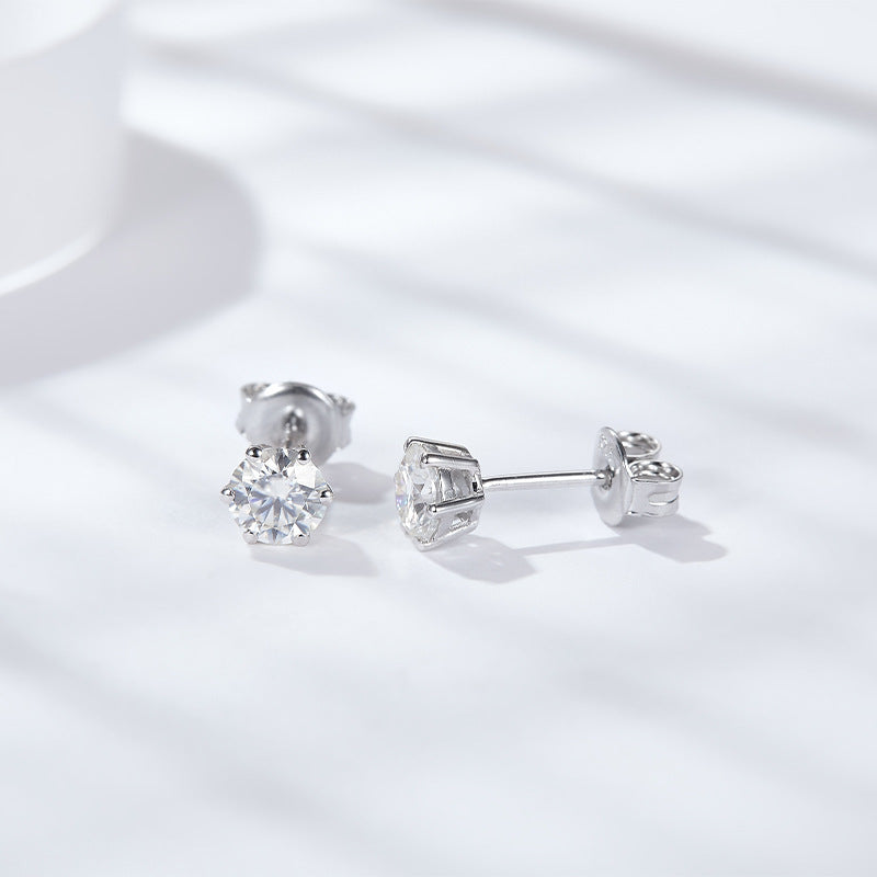 Classic fashion six-claw moissanite 50 points D color stud earrings 925 silver Korean temperament women's accessories