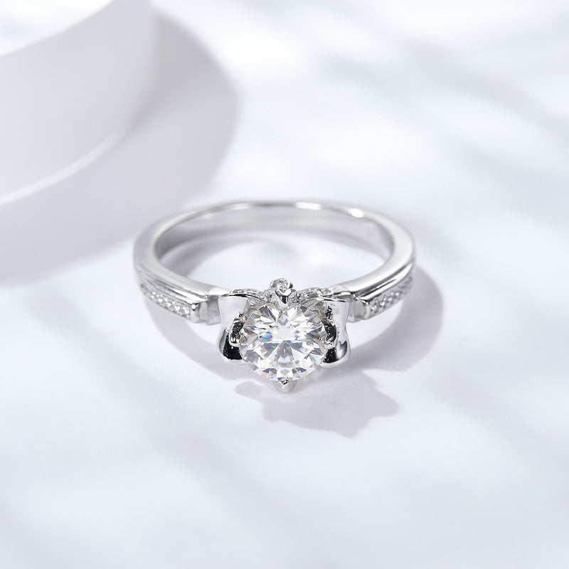 Genuine 1 Carat Moissanite Silver Plated 18K White Gold Spot Closed Mouth Ring for Women