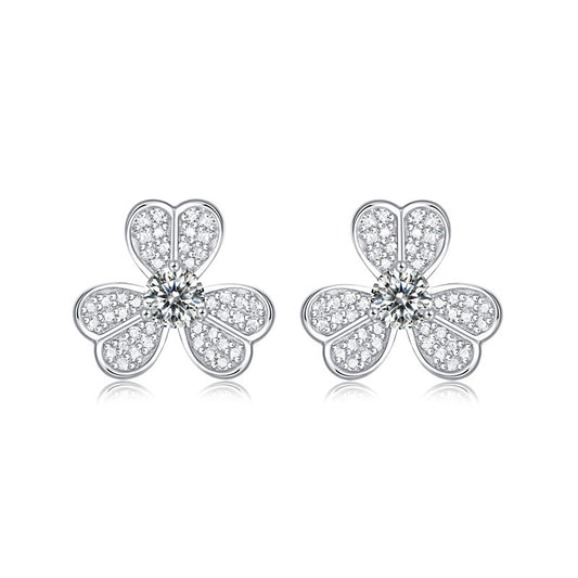 2022 New Fashion Small Fresh Lucky Clover 30 Points Moissanite Silver Plated 18k Gold Over Diamond Pen Stud Earrings