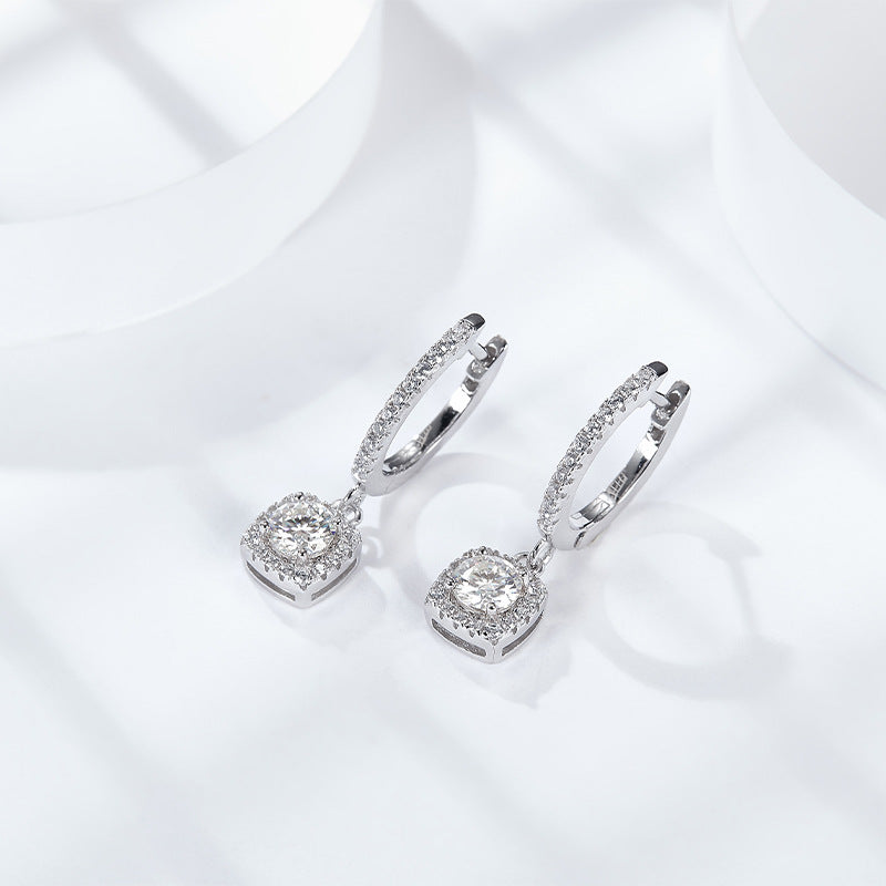 Fashion niche earrings D color moissanite classic princess square bag simple women's diamond earrings earrings earhooks will not fall