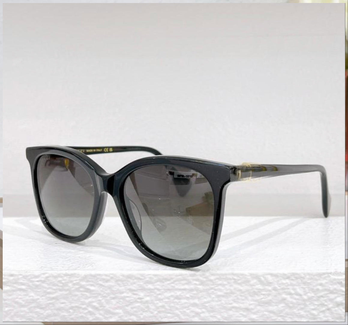 Black Rectangular Frame Sunglasses