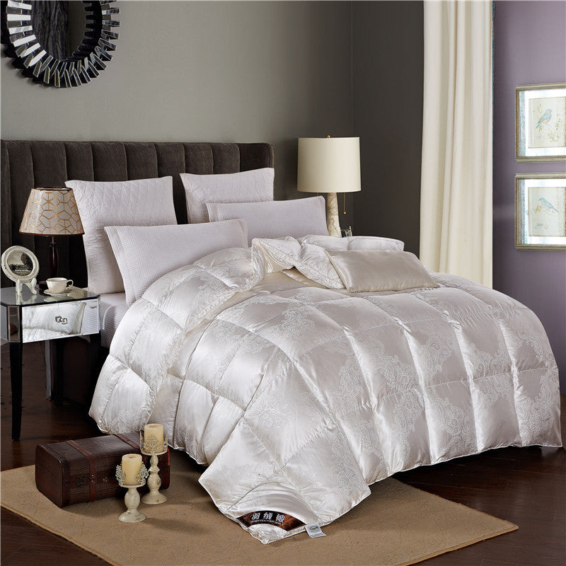 98% hanging white goose down duvet 180 pieces of mulberry silk fabric warm quilt core