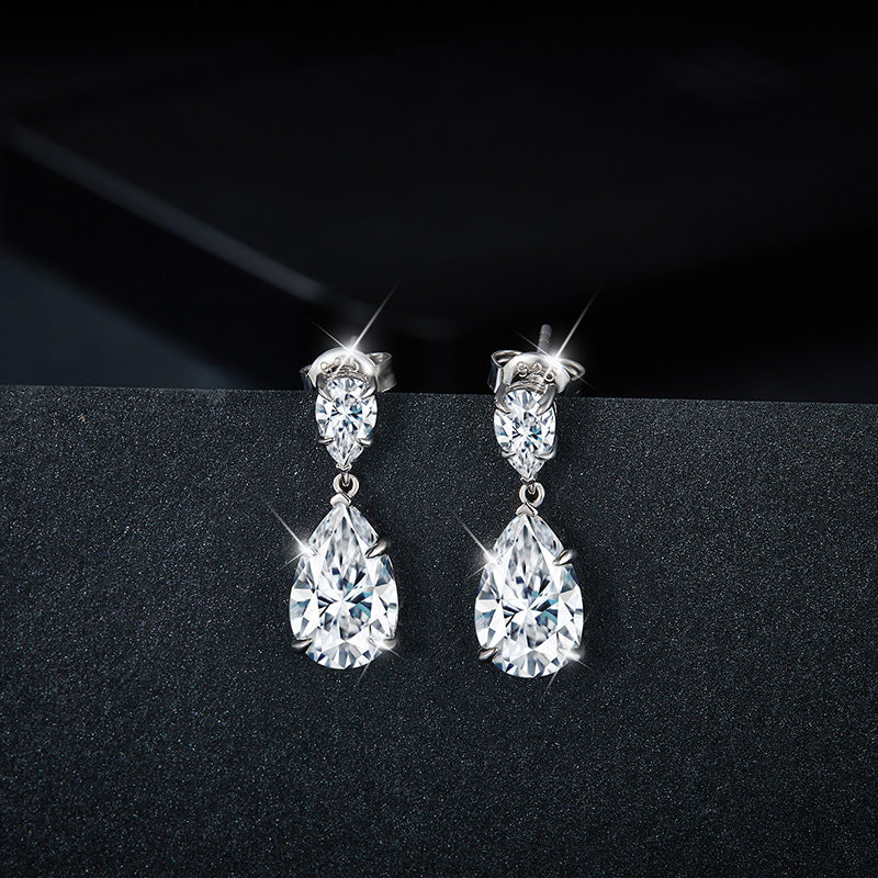 New 7*11mm Pear-shaped Full Moissanite S925 Silver Plated 18k Gold Stud Earrings