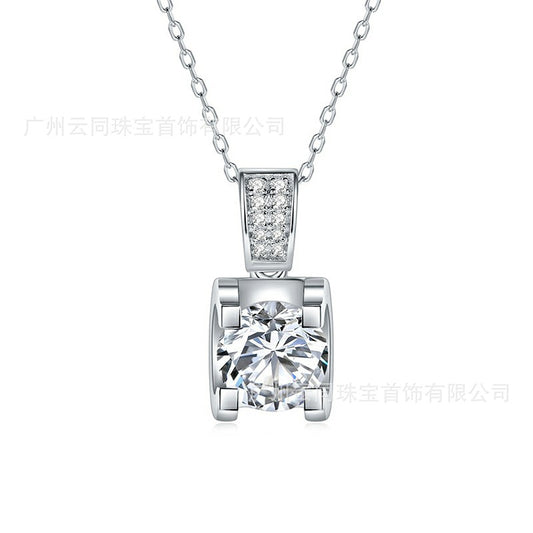 Double Row Bull Head 1 Carat Silver Inlaid Moissanite Necklace Pendant Moissanite Jewelry Women's Clavicle Chain