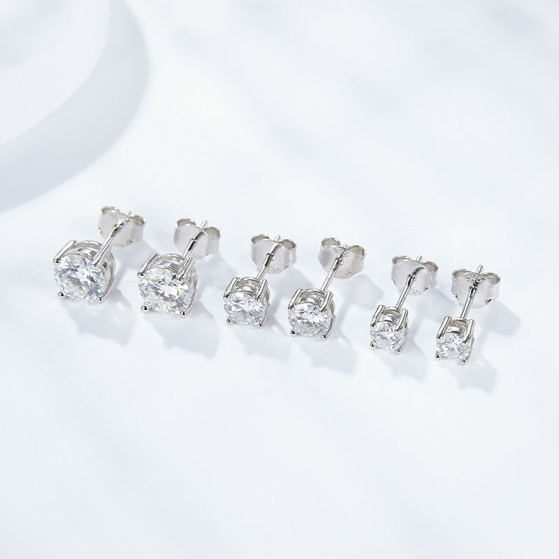 50 points - 1 carat classic four claws 925 silver fashion light luxury moissanite stud earrings